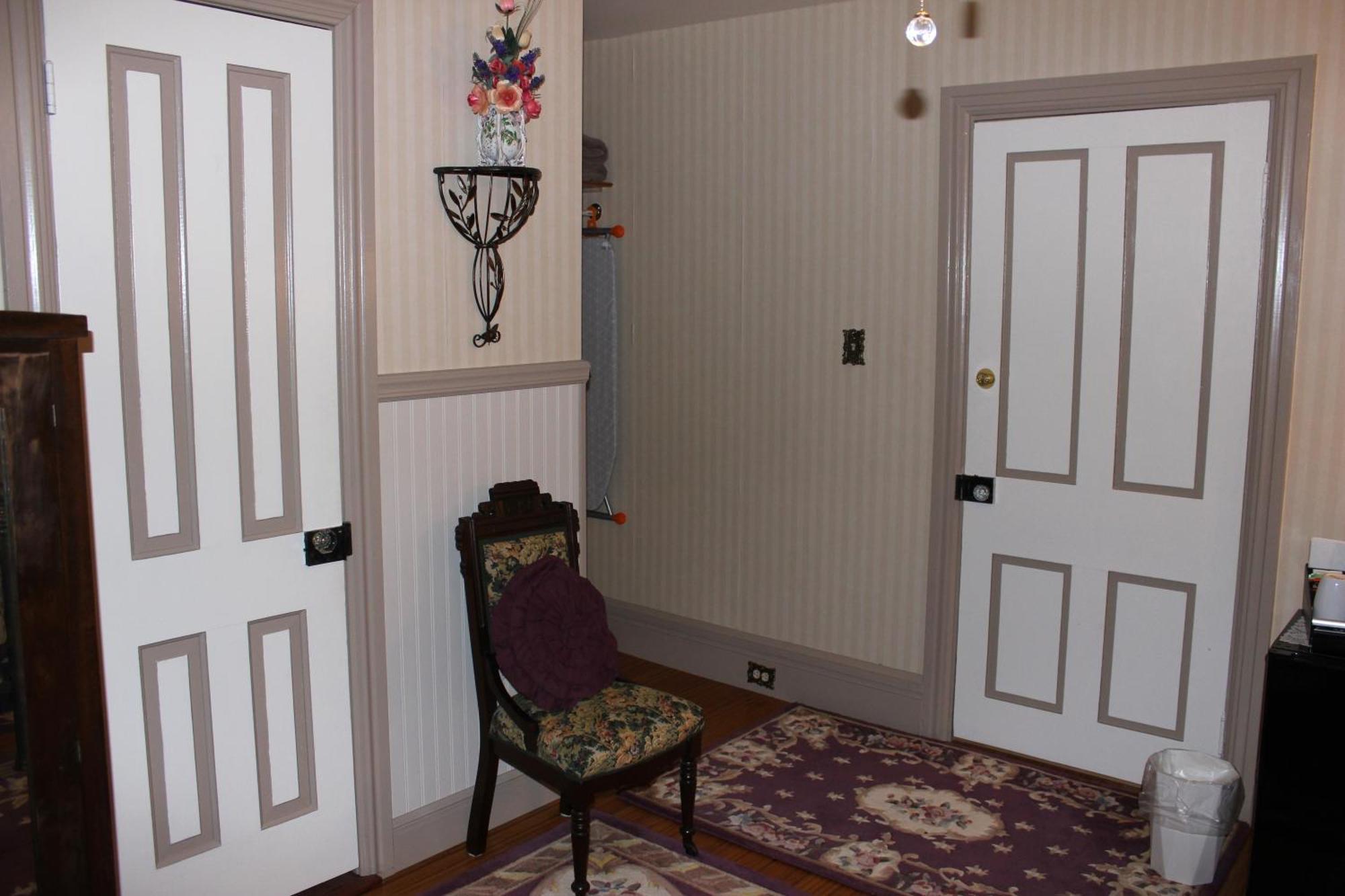 Bed & Breakfast Carriage Stop