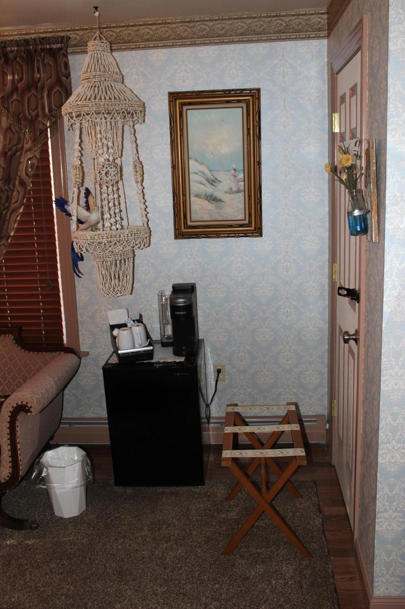 Carriage Stop Bed & Breakfast 2*