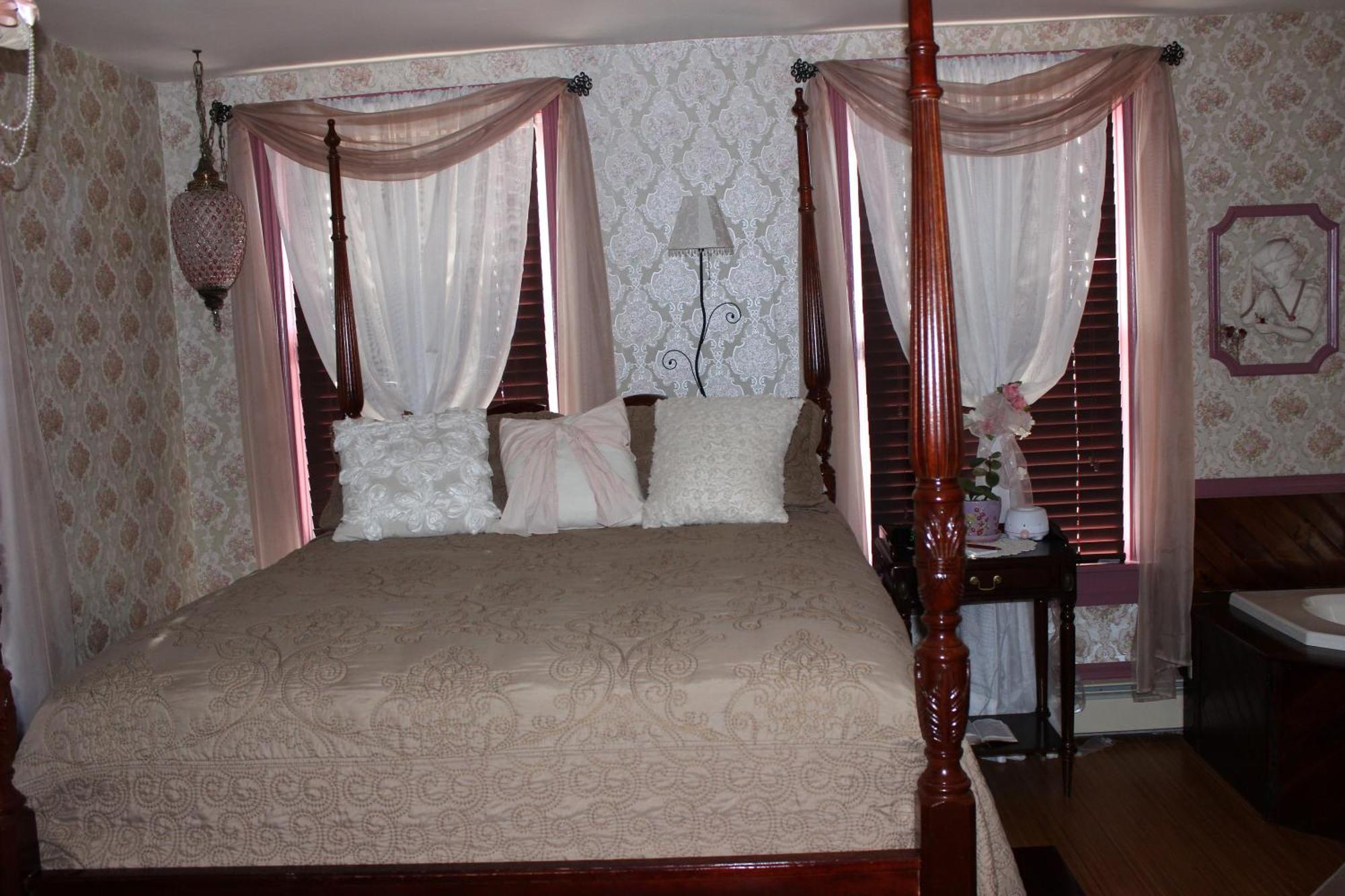 Bed & Breakfast Carriage Stop